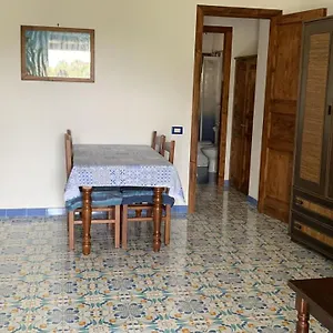 Appartamento Salvatore, San Salvatore (Messina)